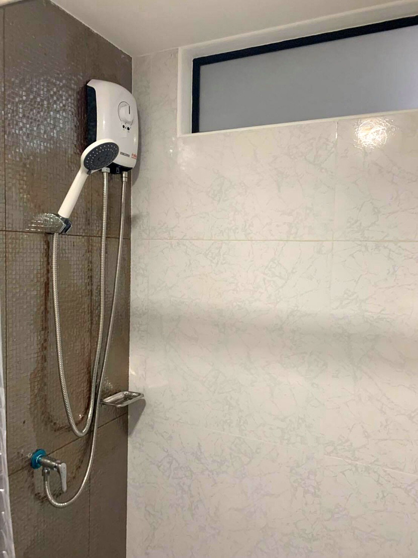 Pictures of Home 41 Place 13/16