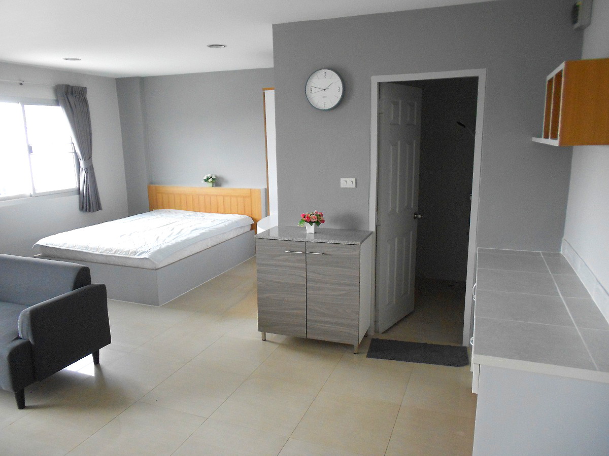 รูปภาพ ศิริเพลส อพาร์ทเม้นท์ (SIRIPLACE APARTMENT)โทร:02-7482309,090-9596183 | อพาร์ทเม้นท์ หอพัก ที่พัก ห้องพัก - รูปที่ 38/53