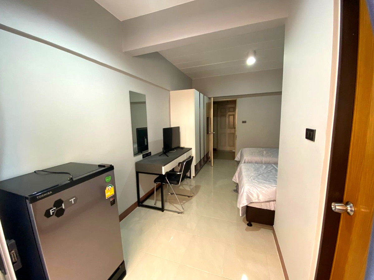 Pictures of DK Grand Phahonyothin 19/24