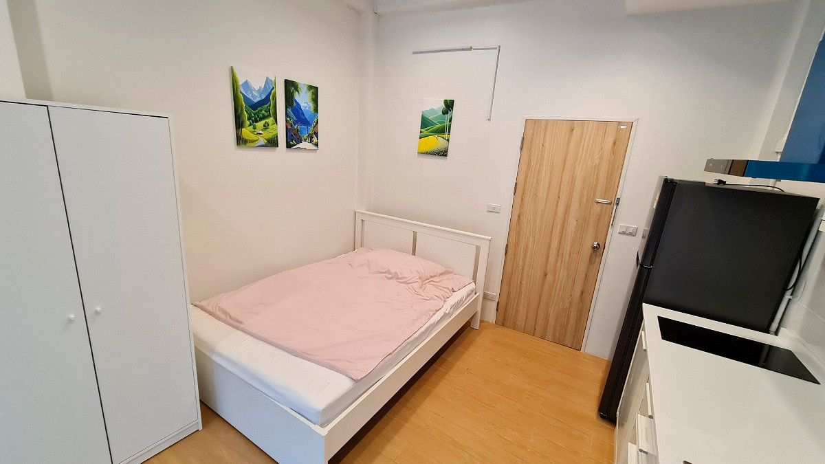 Pictures of Baan202 2/17