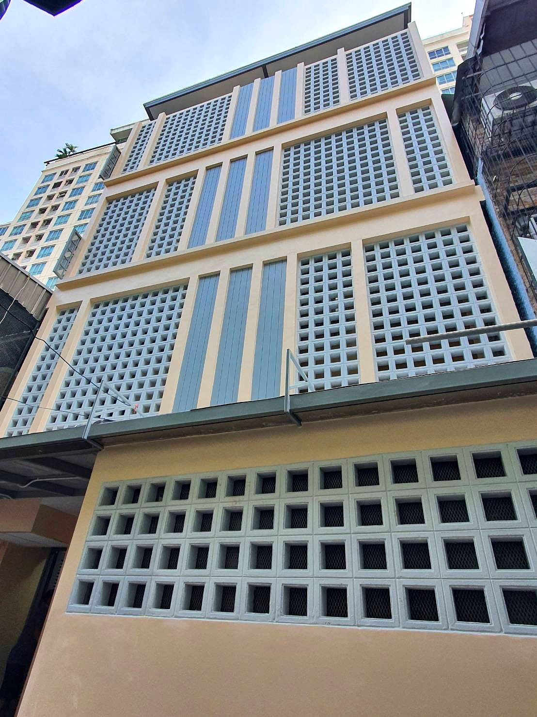 Pictures of INFINITE AP 3/10