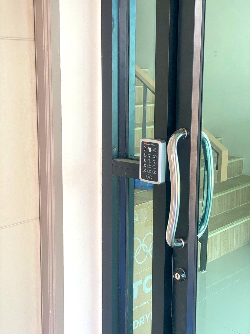 Pictures of Nan Minimal 9/9