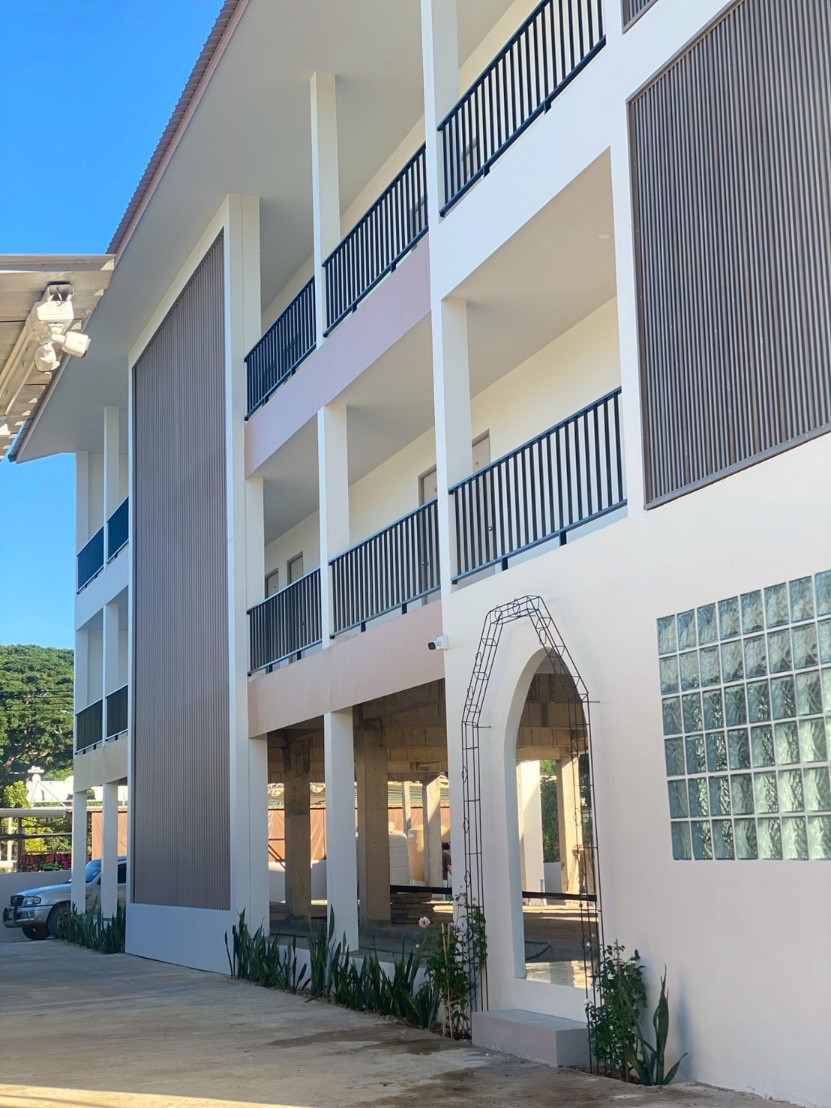 Condo — photo 1