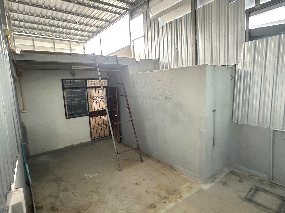 Pictures of 3-storey townhouse, beautifully decorated 20/42