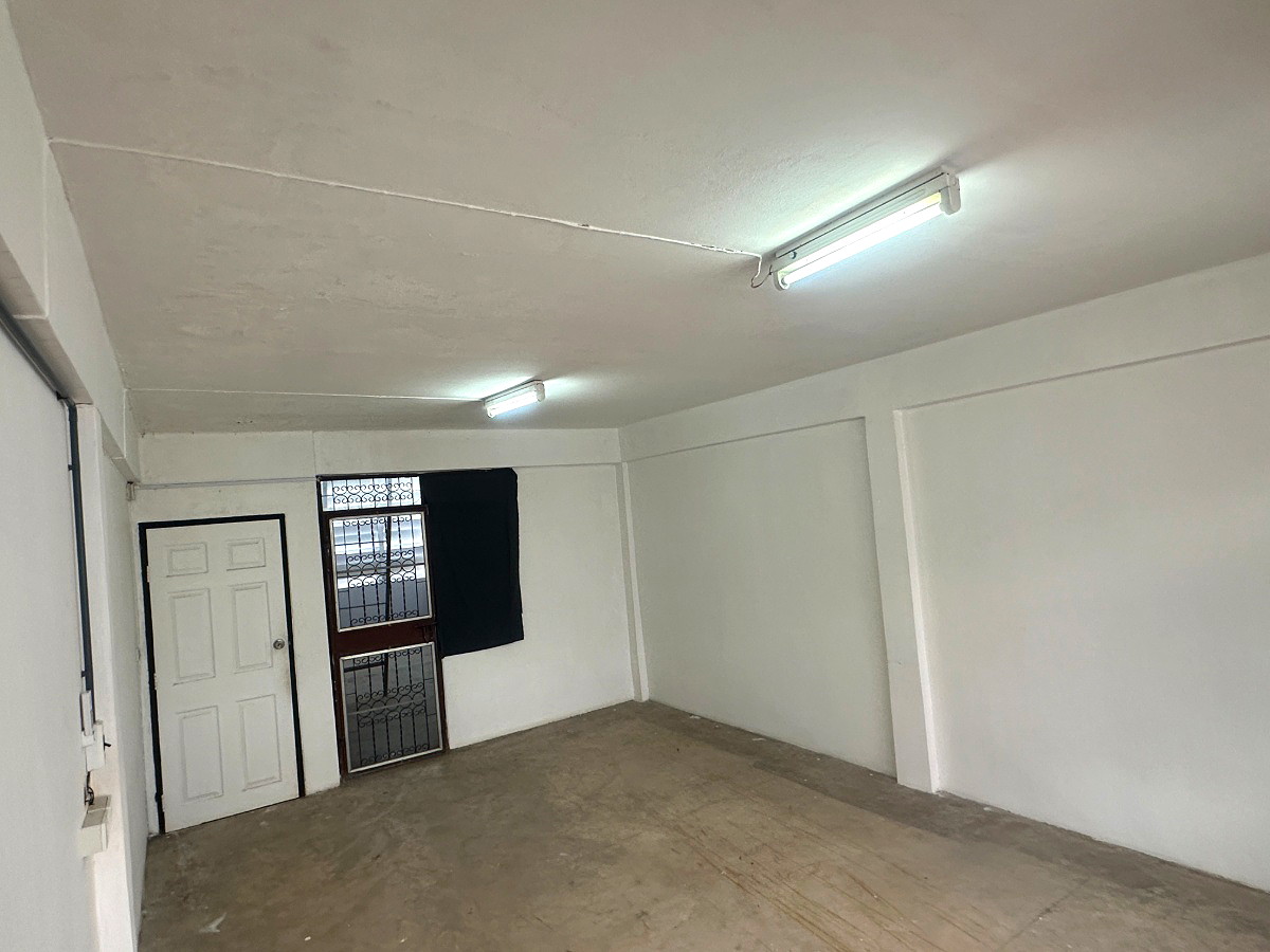 Pictures of 3-storey townhouse, beautifully decorated 22/42