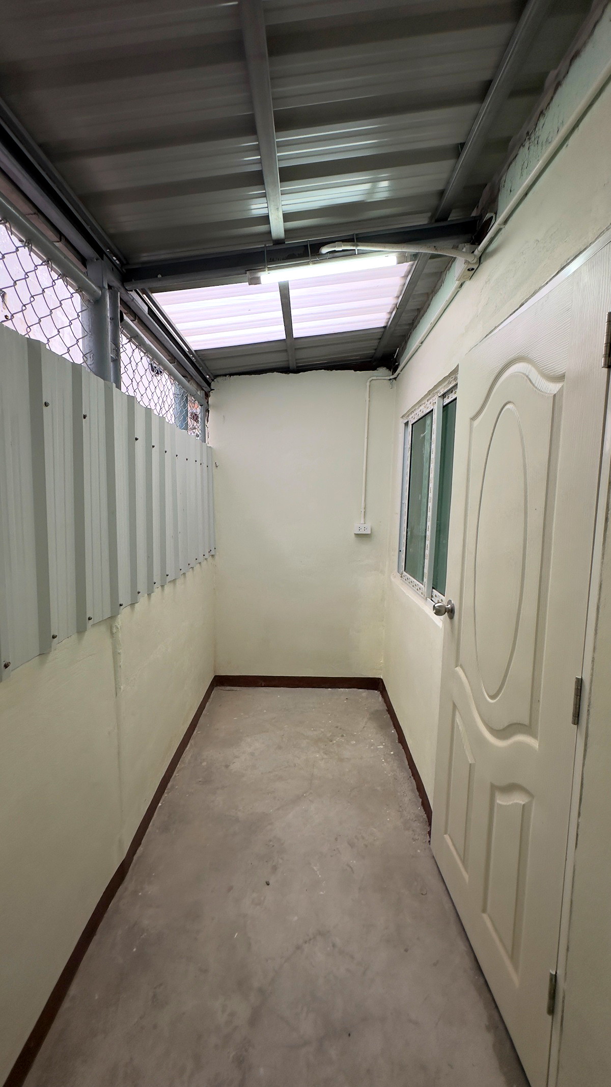 Pictures of B house 4/5