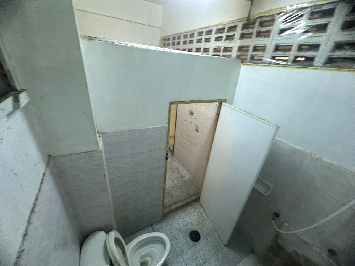 Pictures of 3-storey townhouse, beautifully decorated 41/42