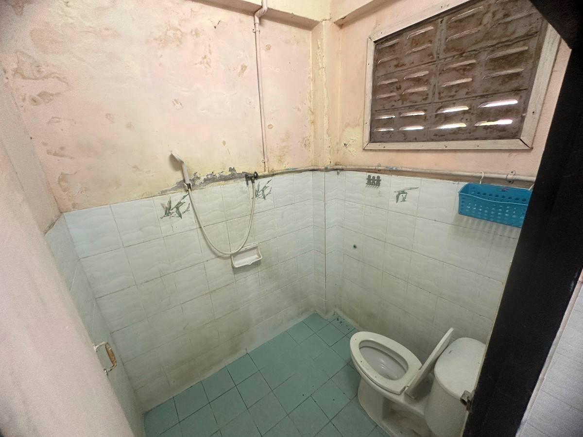 Pictures of 3-storey townhouse, beautifully decorated 33/42