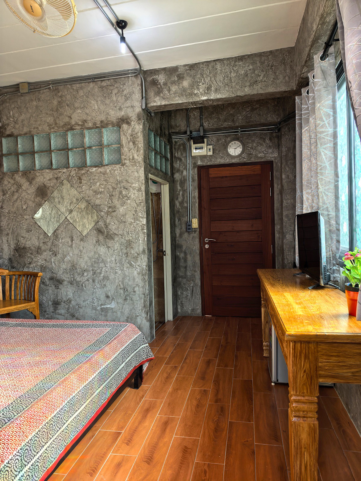 รูปภาพ ณ วังหลัง ที่พักรายเดือน ศิริราช | อพาร์ทเม้นท์ หอพัก ที่พัก ห้องพัก - รูปที่ 7/8