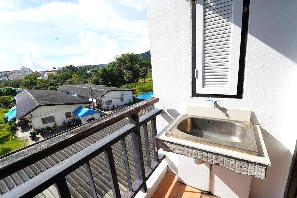 Pictures of RQ PATONG  3/10