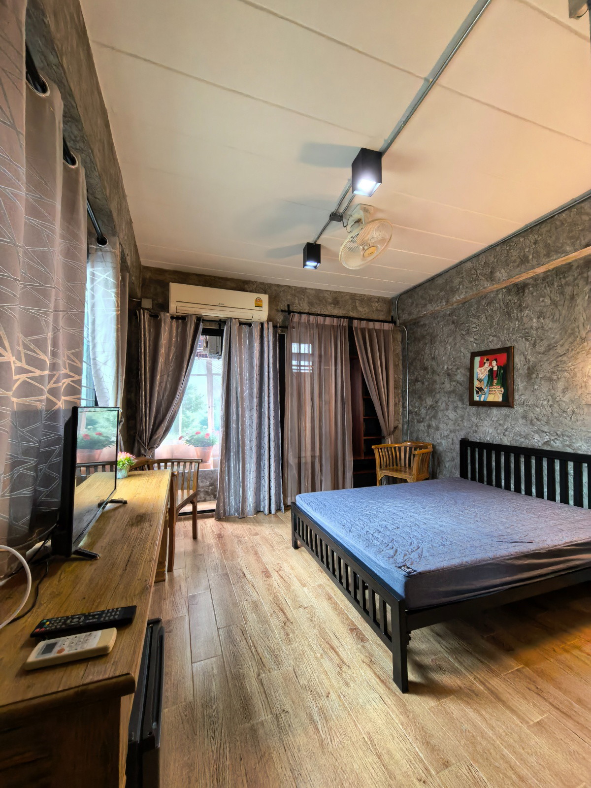 Condo · Bangkok Noi, bangkok — photo 1