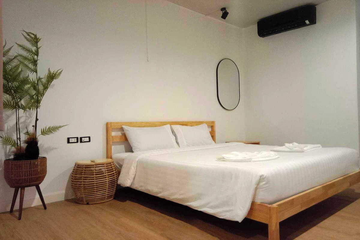 Pictures of RQ PATONG  1/10