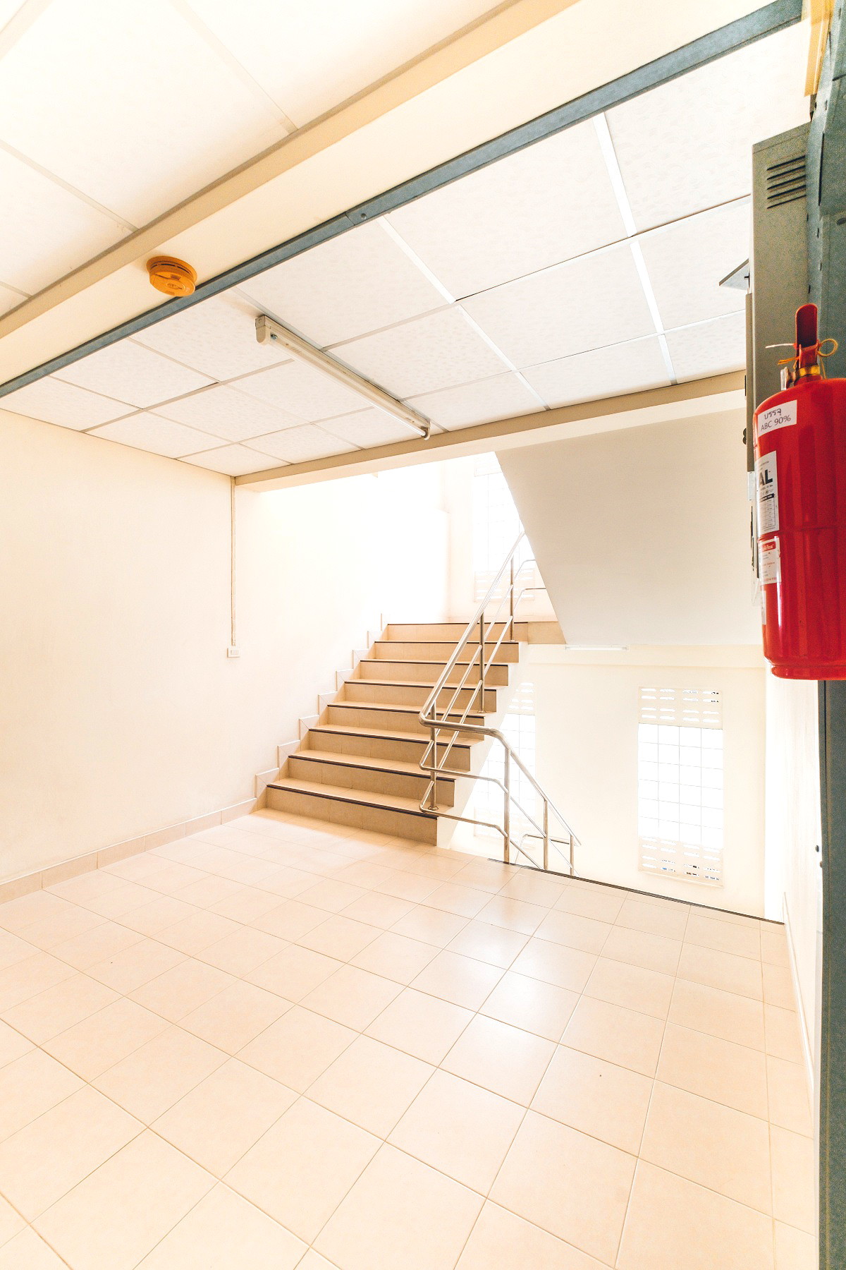 Pictures of Be-live Udomsok7 (Apartment near BTS Udomsuk, walk 10 minutes, next to 7-11 and laundry) 25/31