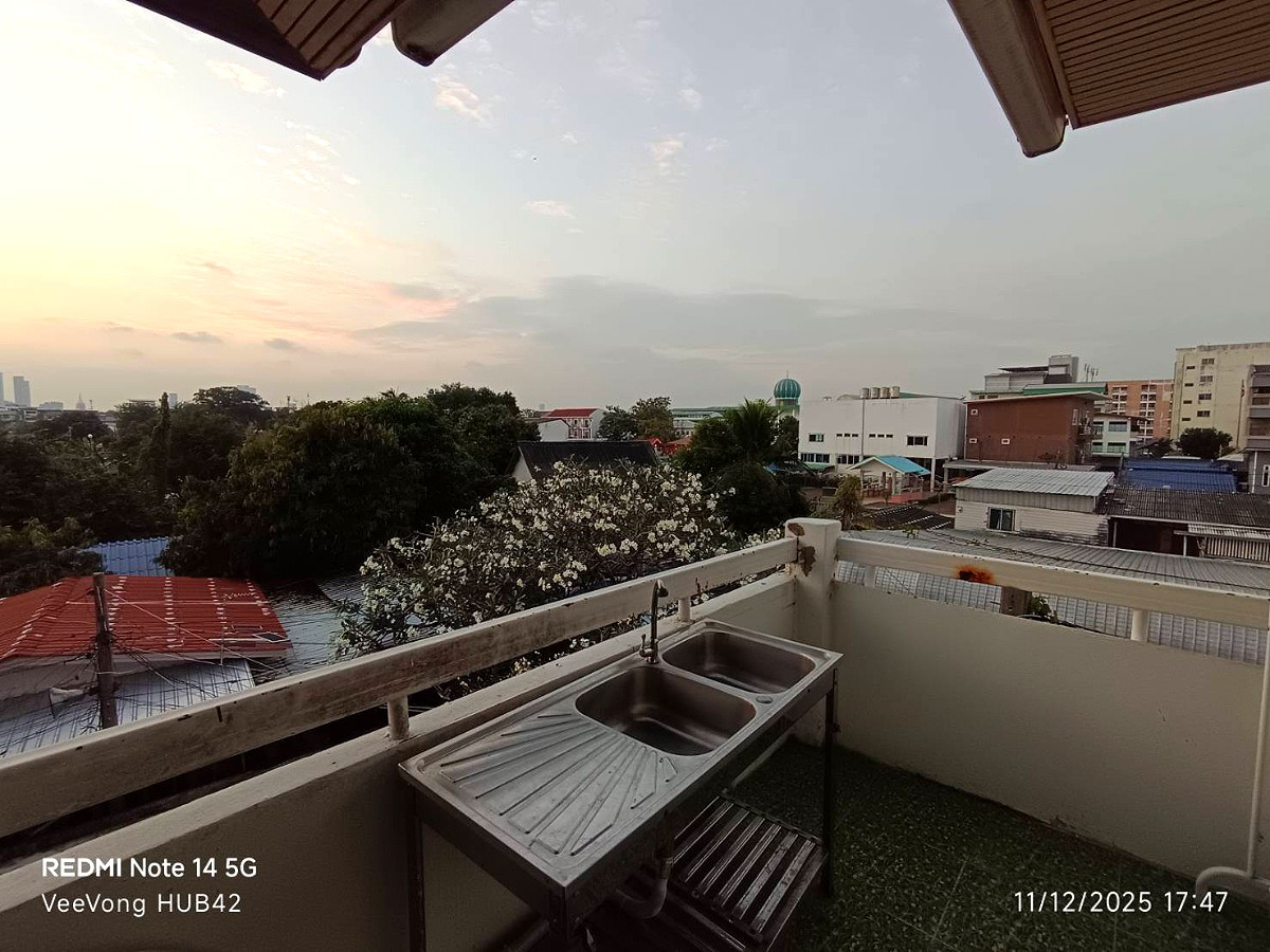 รูปภาพ HUB42 Seacon Srinakarin แต่งครบ อยู่สบาย ใกล้สถานี เพียง 4,490 บาทต่อเดือน **ห้องใหม่พร้อมอยู่** | อพาร์ทเม้นท์ หอพัก ที่พัก ห้องพัก - รูปที่ 12/23