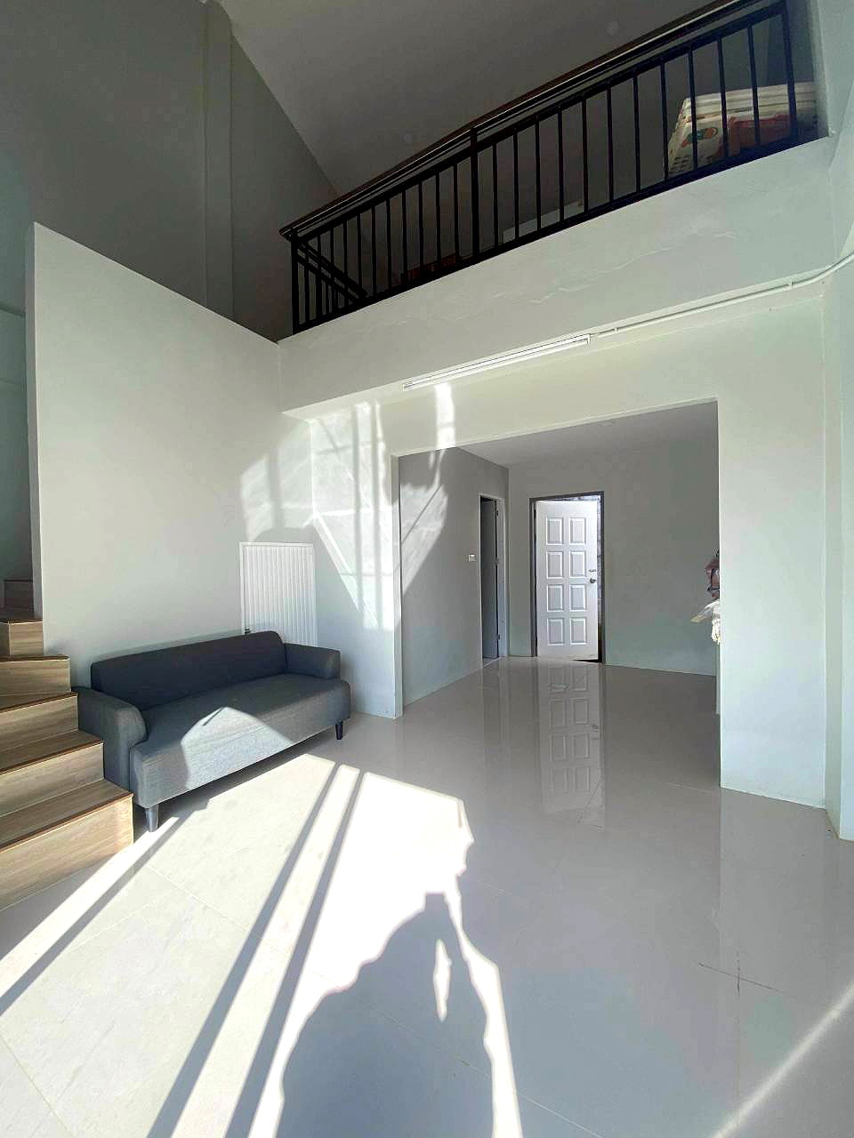 Pictures of Milanda 4/10