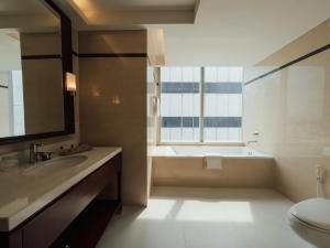 Condo · Khlong Toei, bangkok — photo 4