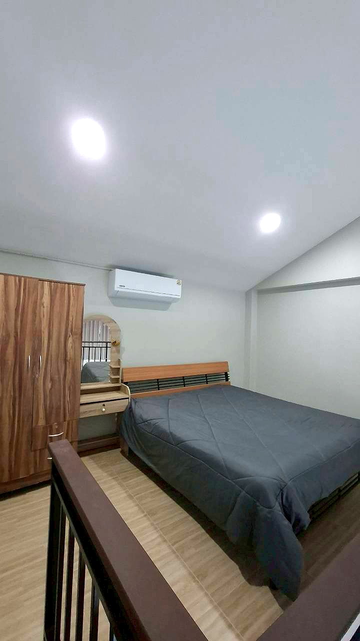 Pictures of MiLanda home 2/20