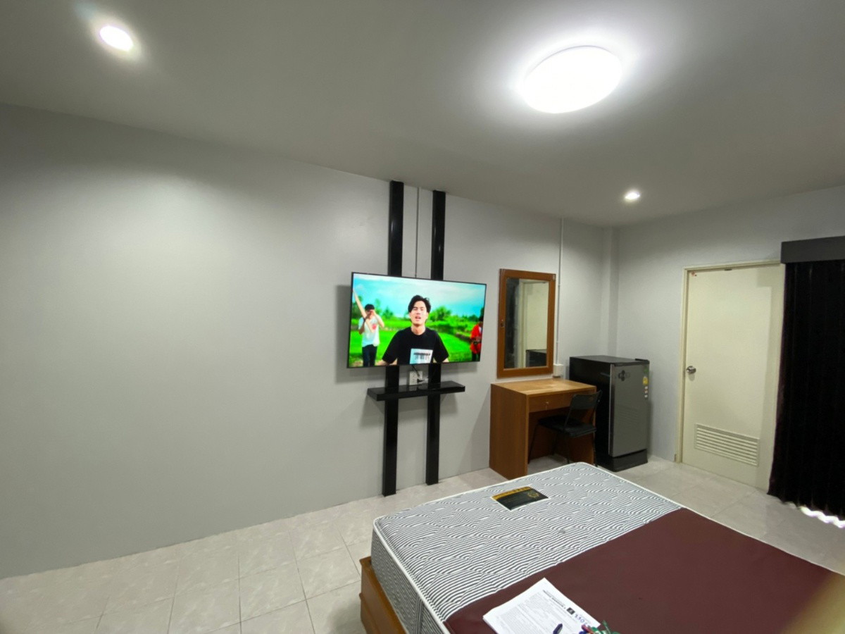 Condo — photo 3