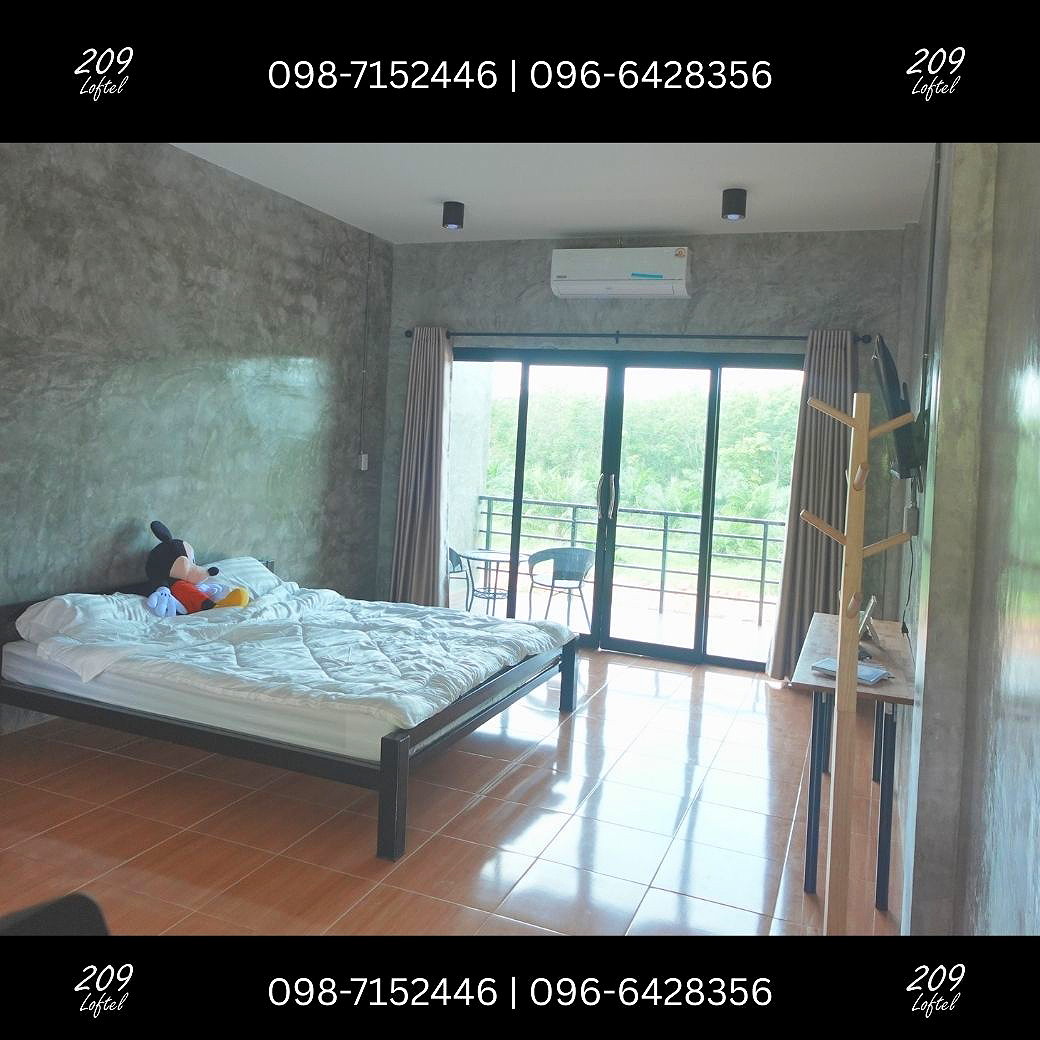 Pictures of 209 Loftel 6/15