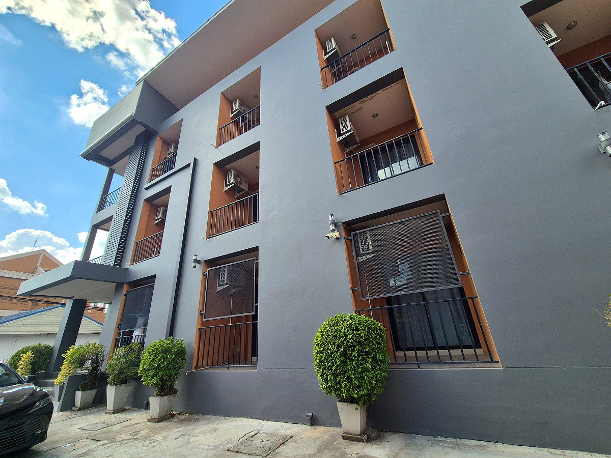 Pictures of At home Banchang 7/54