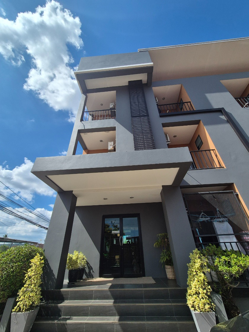 Condo — photo 2