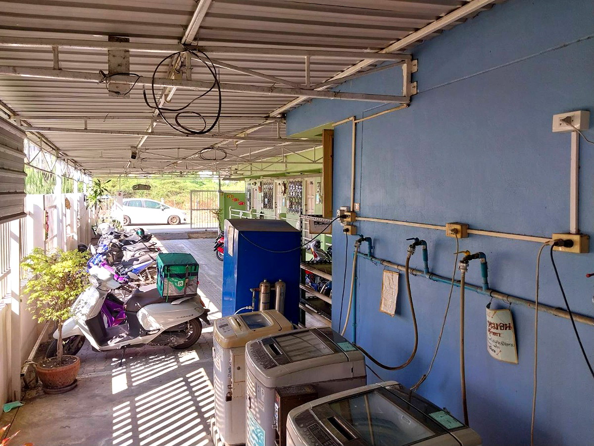 Pictures of Pakdeesena2 14/19