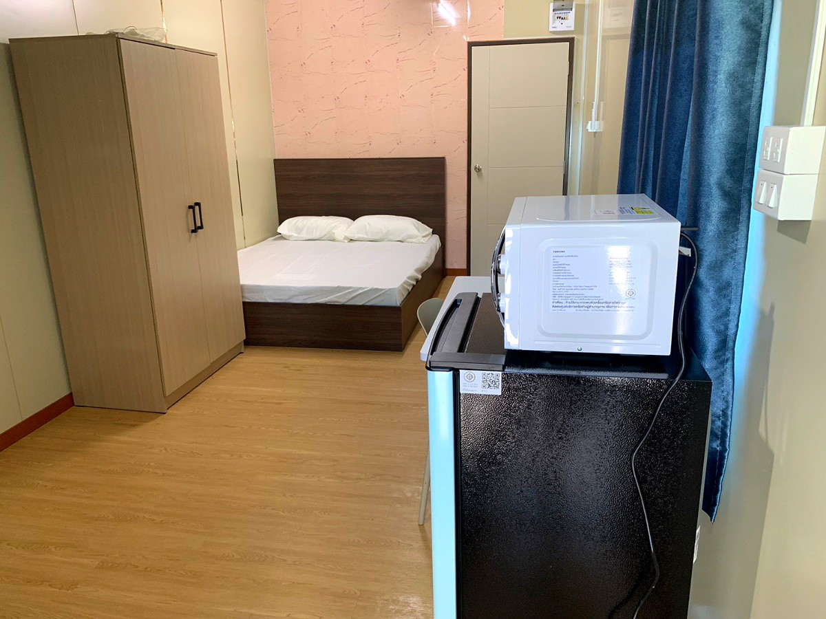 Pictures of Tha Ruea hongpak 6/6