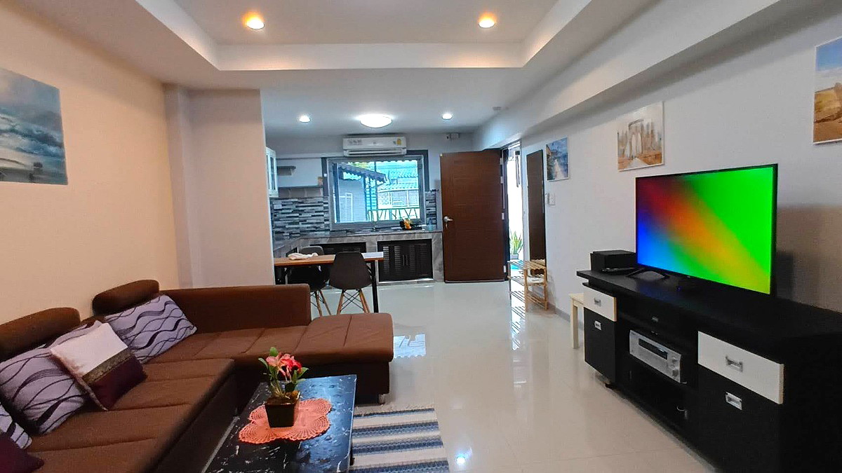 Pictures of Modern Condo for Rent  Fully Furnished & Centrally Located 1/11