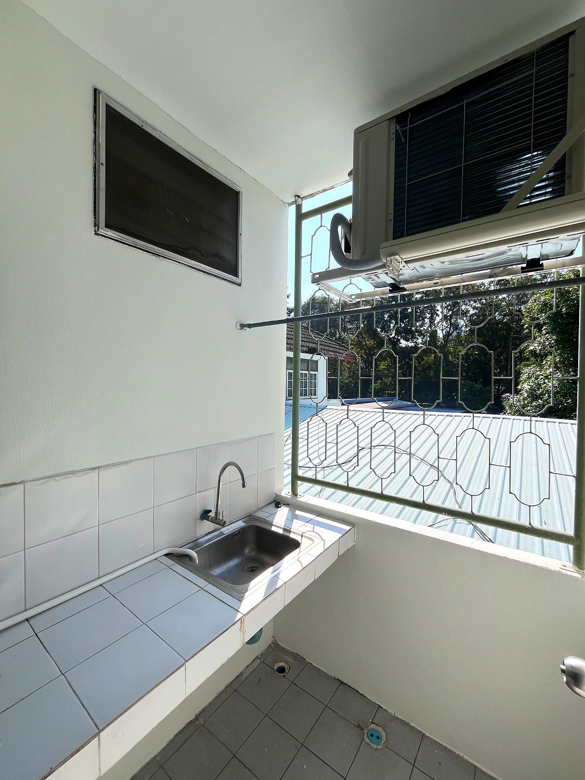 Pictures of BAIPLOY APARTMENT 86/100