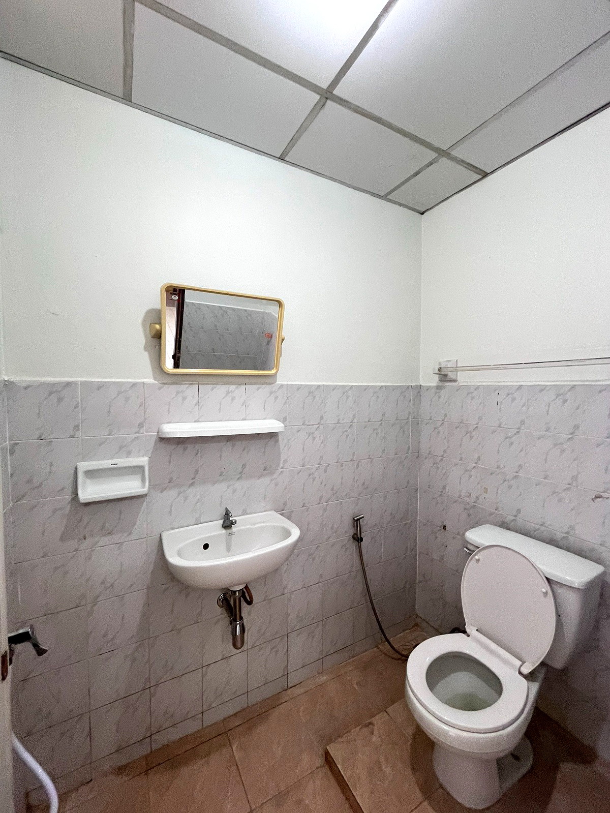 Pictures of BAIPLOY APARTMENT 75/100