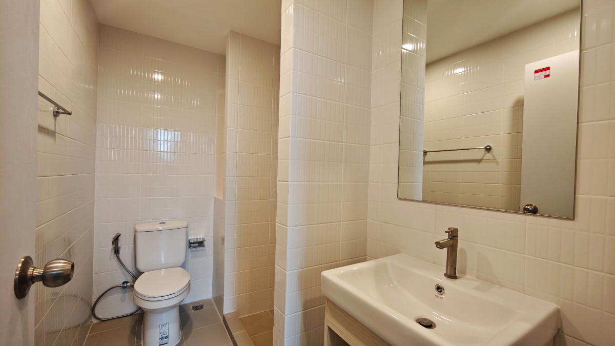 Condo · Bang Phli — photo 2