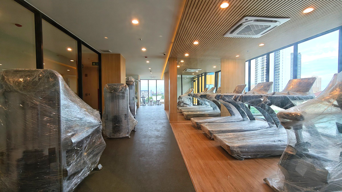 Pictures of New Fully-Furnished Room with Appliances in Bangna, Near BTS Bangna & MRT Sri Iam 10/12