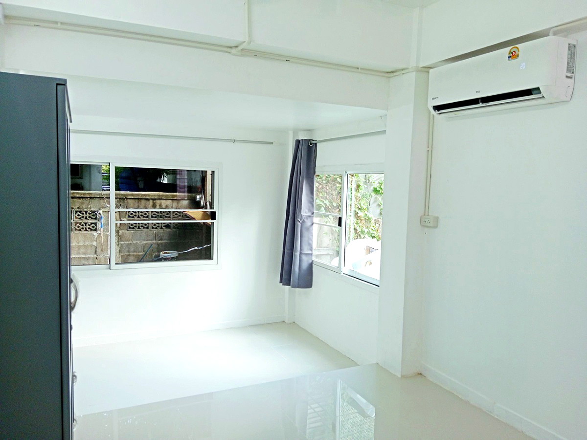 Pictures of Pracharat Bamphen 15 Apartment 3/8