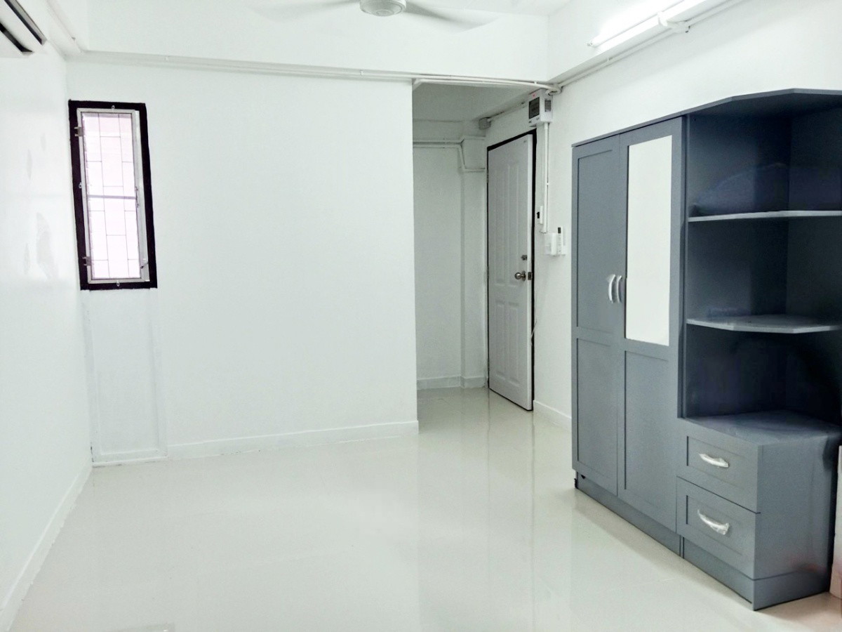 Condo · Huai Khwang, bangkok — photo 2