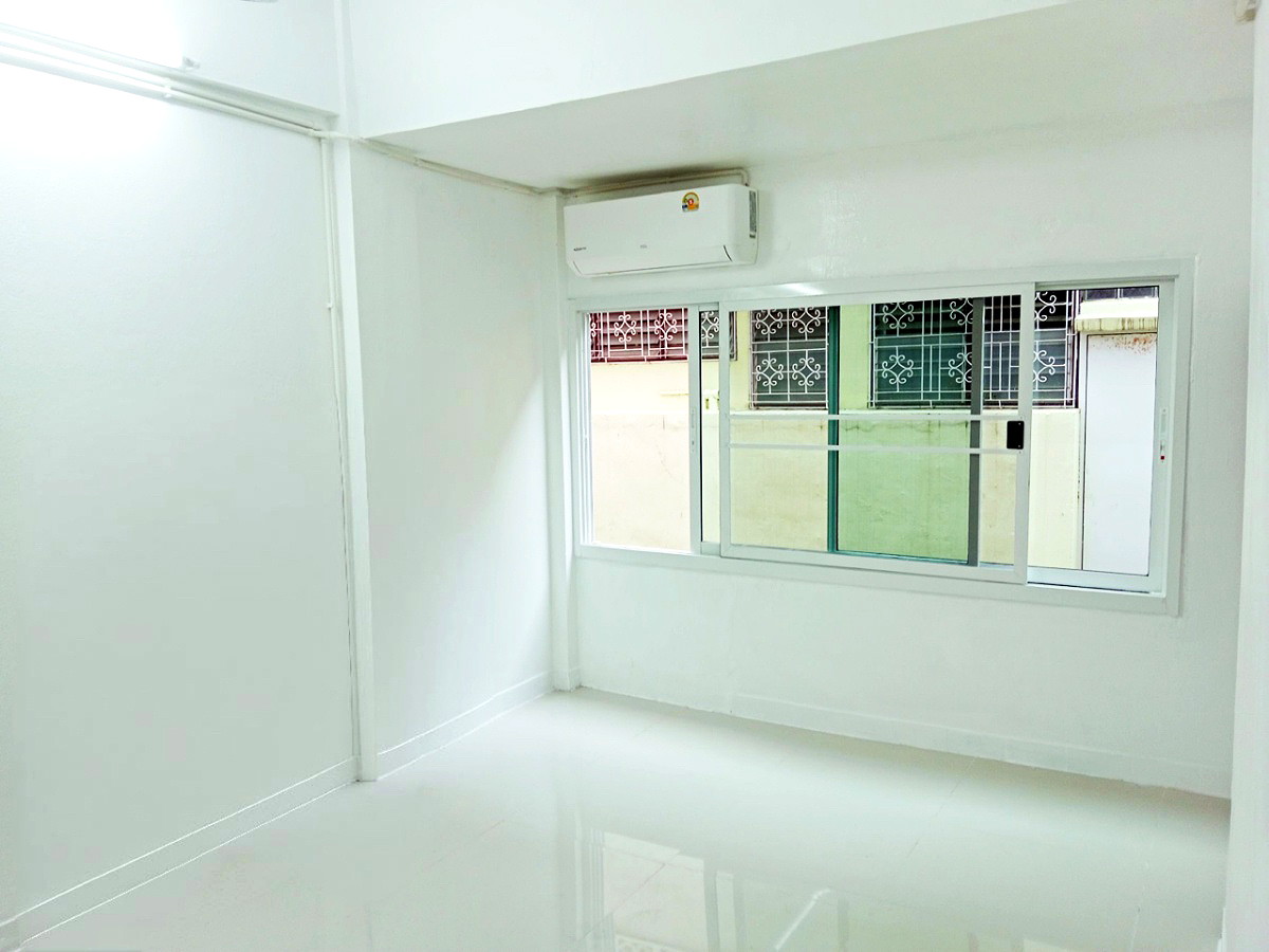 Pictures of Pracharat Bamphen 15 Apartment 5/8