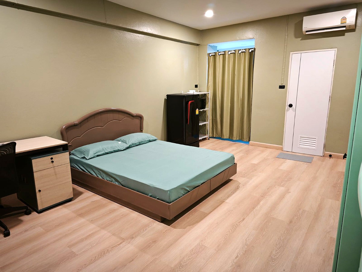 Pictures of Uea amorsuk APL Ramhhamheang 3/10