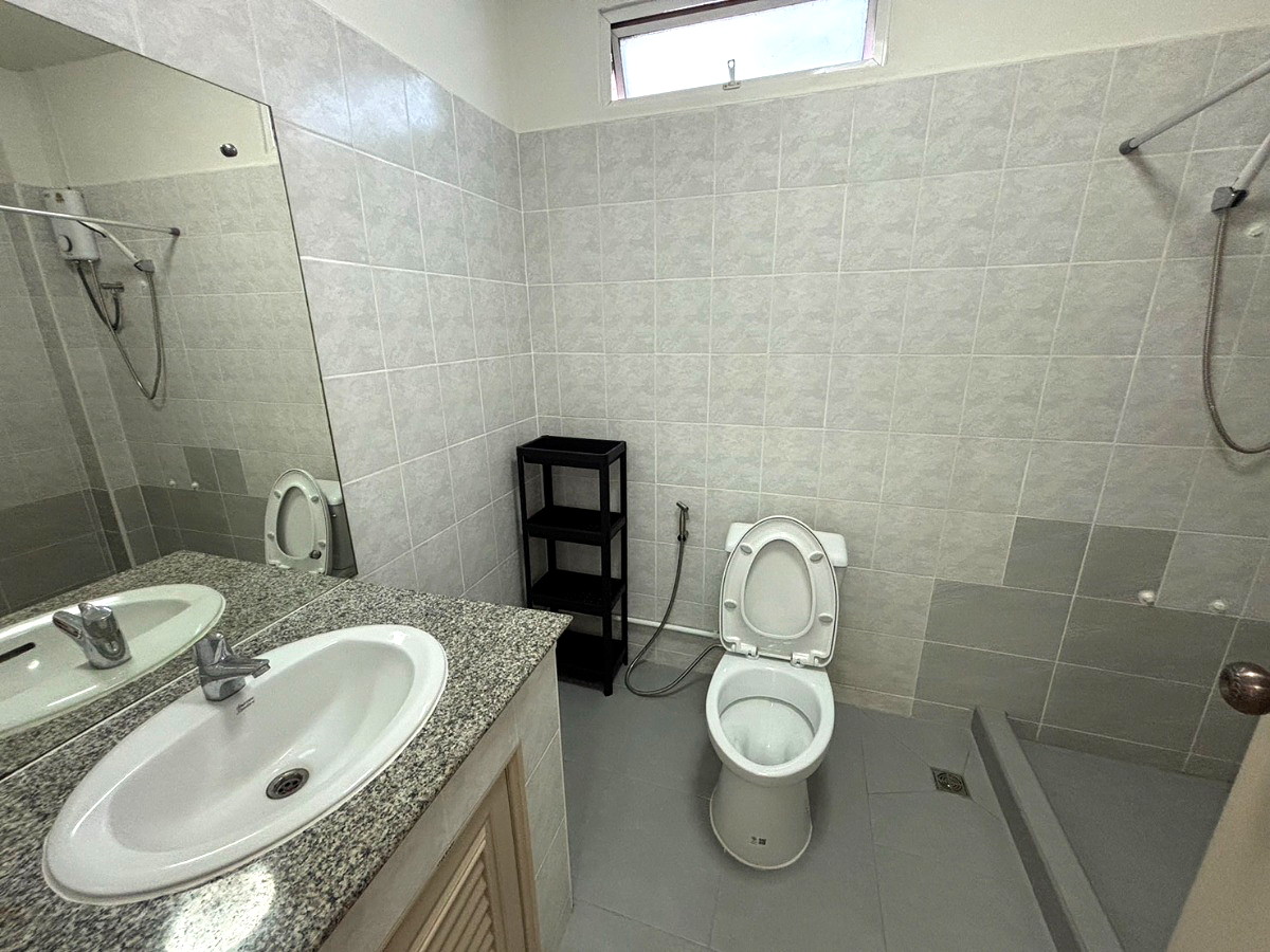 Pictures of Tanyathorn Residence - Rooms for Rent Huai Khwang / Ratchada / Lat Phrao 8/12