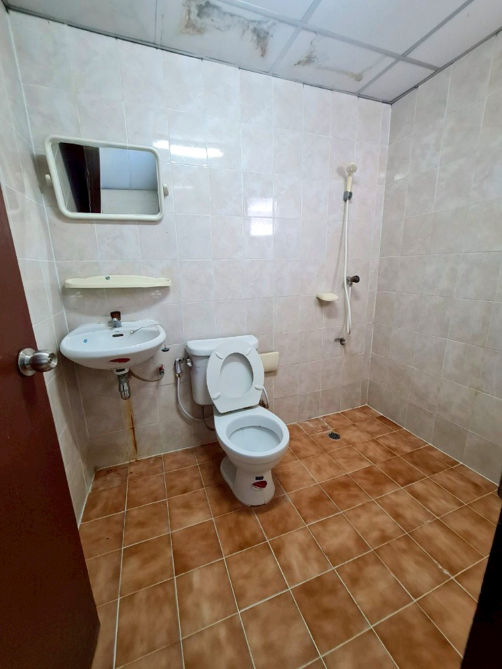 Pictures of D.D. House Apartments for Rent 13/16