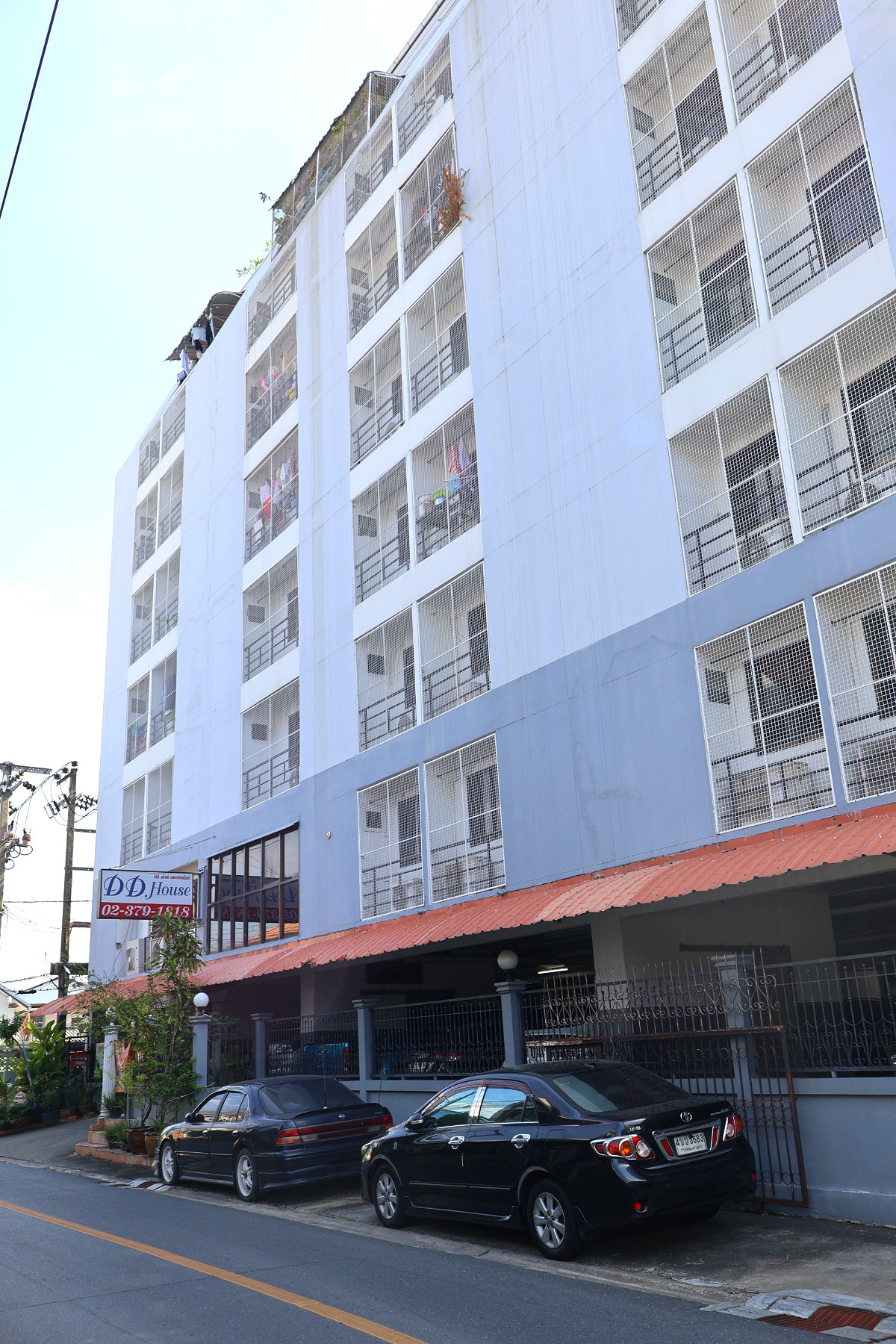 Pictures of D.D. House Apartments for Rent 7/16