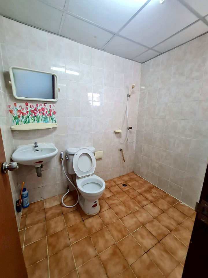 Pictures of D.D. House Apartments for Rent 10/16