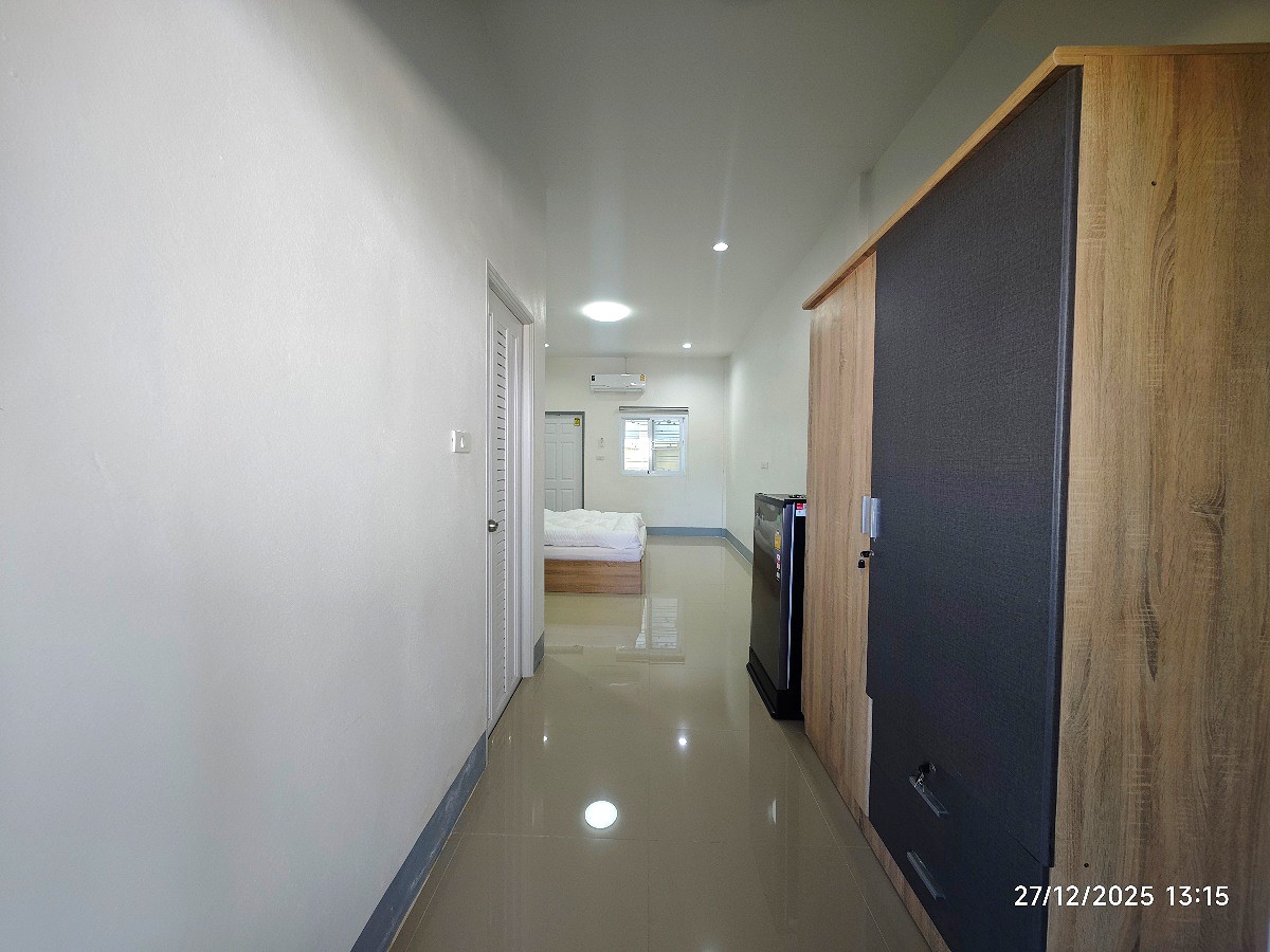 Pictures of New Full furnished room for rent w/ private car parking in the centre of Yasothon city (CBD) 6/32