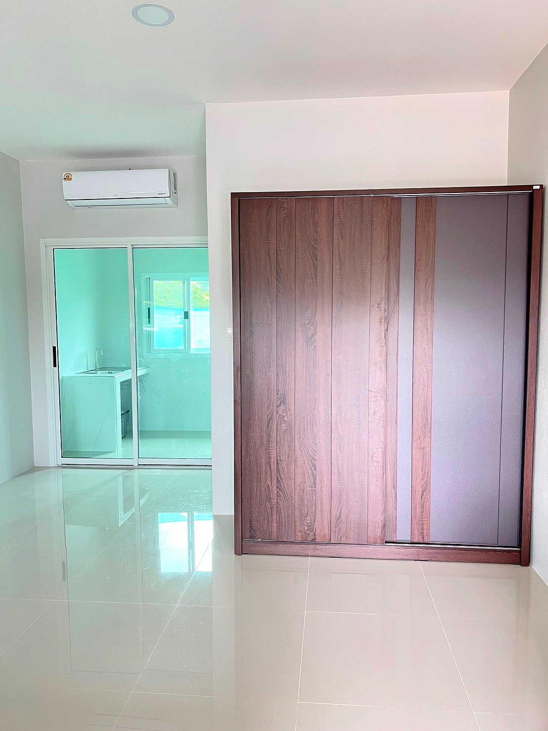 Pictures of Nithnisa place  9/11