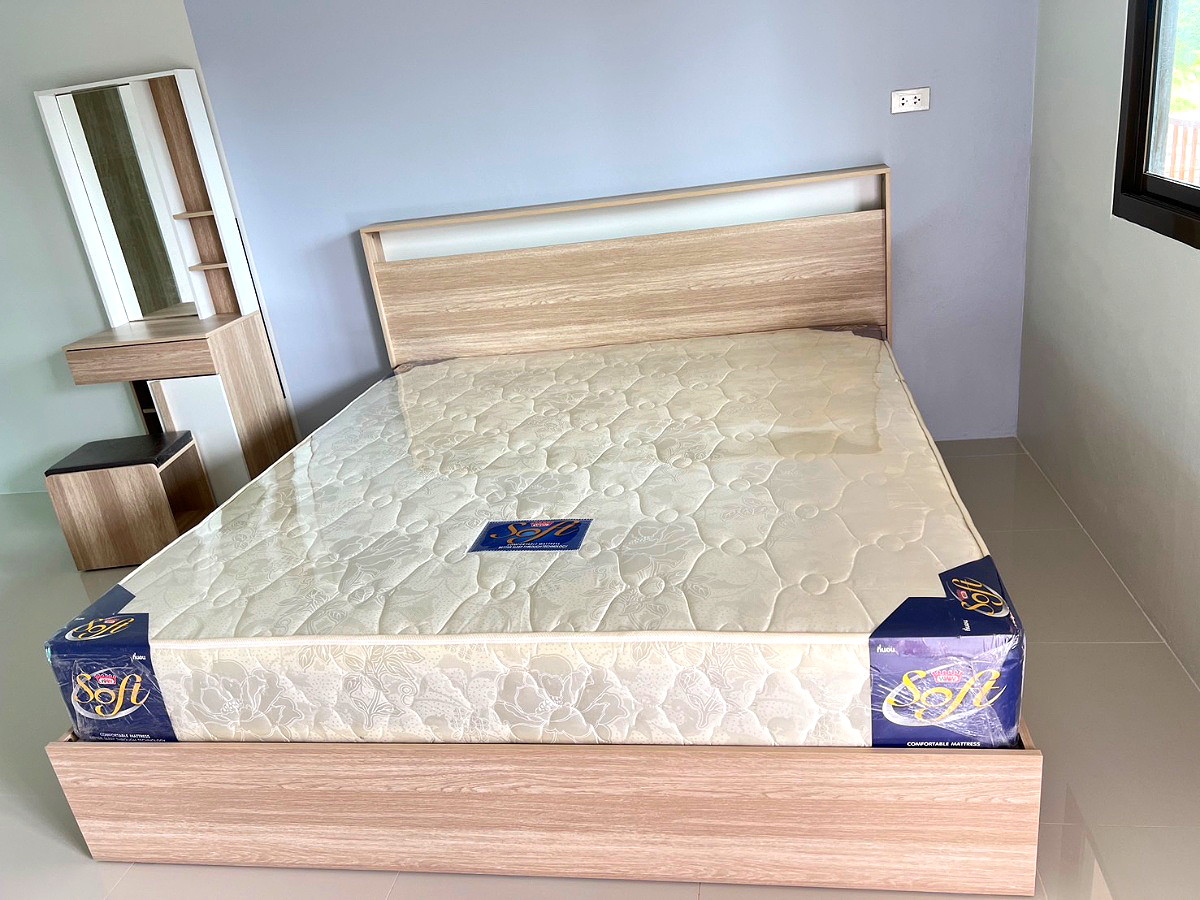 Pictures of Nithnisa place  6/11