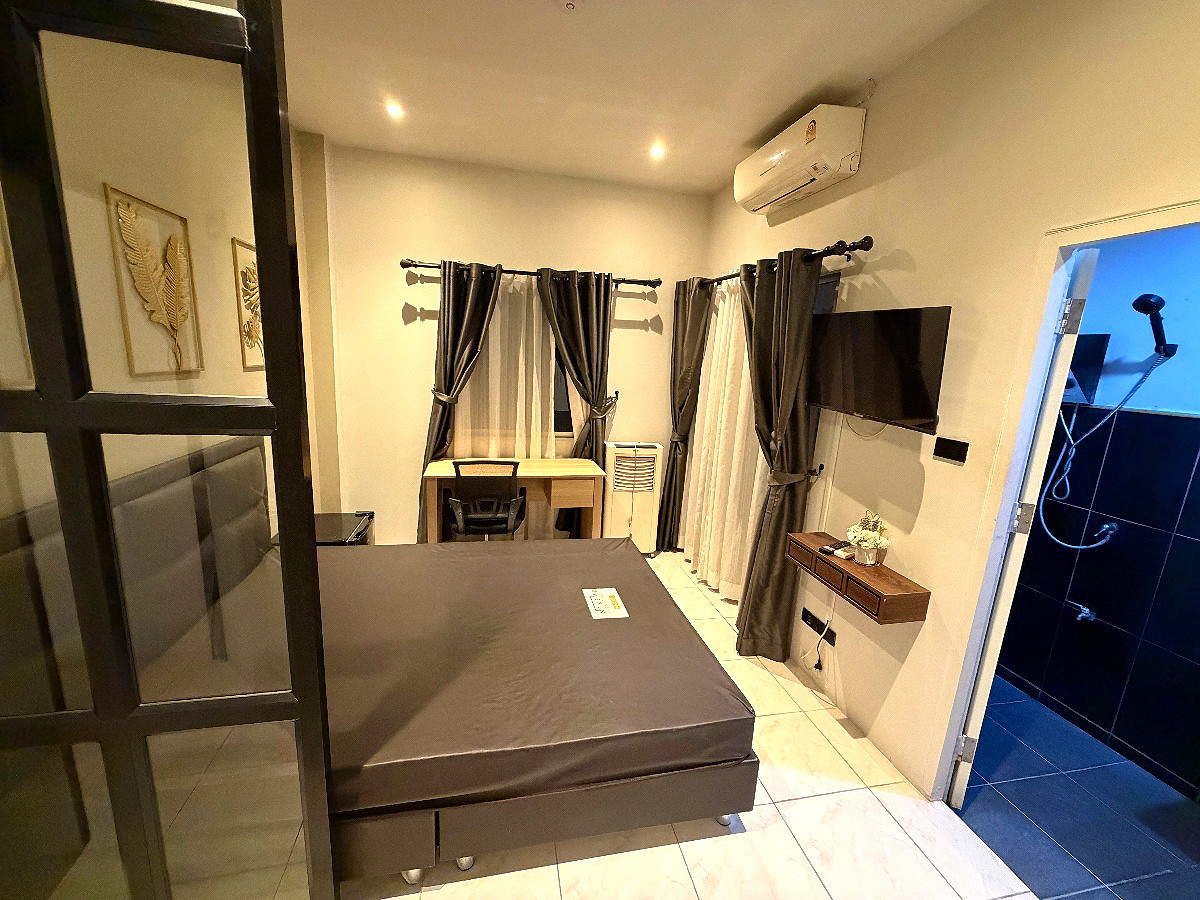 Pictures of BehighCafeHomestay 2/14