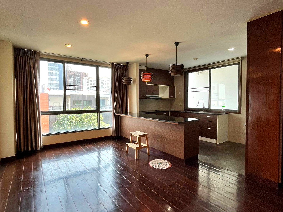 Pictures of pet friendly Click condo for sale and rent  15/20