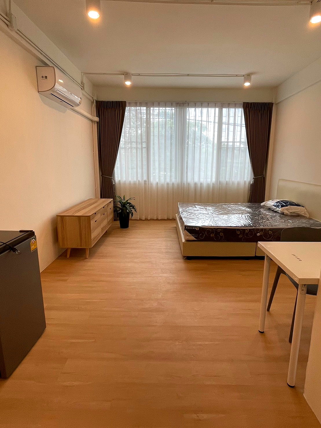 รูปภาพ [[ลดสัญญาเหลือเพียง 4 เดือน]] 37 อเวนิว (37 Avenue) อพาร์ทเมนต์ใหม่ สไตล์ Minimal | อพาร์ทเม้นท์ หอพัก ที่พัก ห้องพัก - รูปที่ 1/4