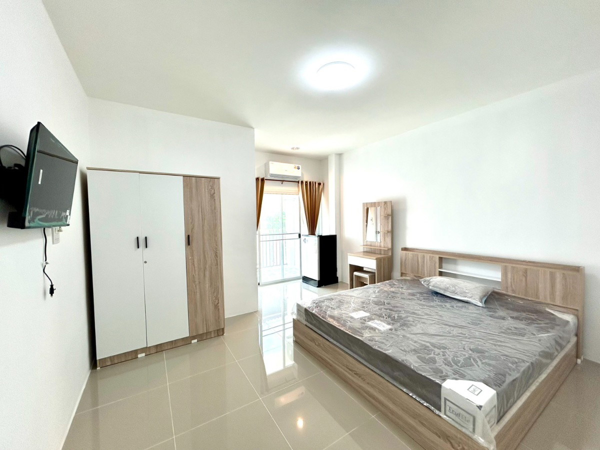 Condo — photo 3