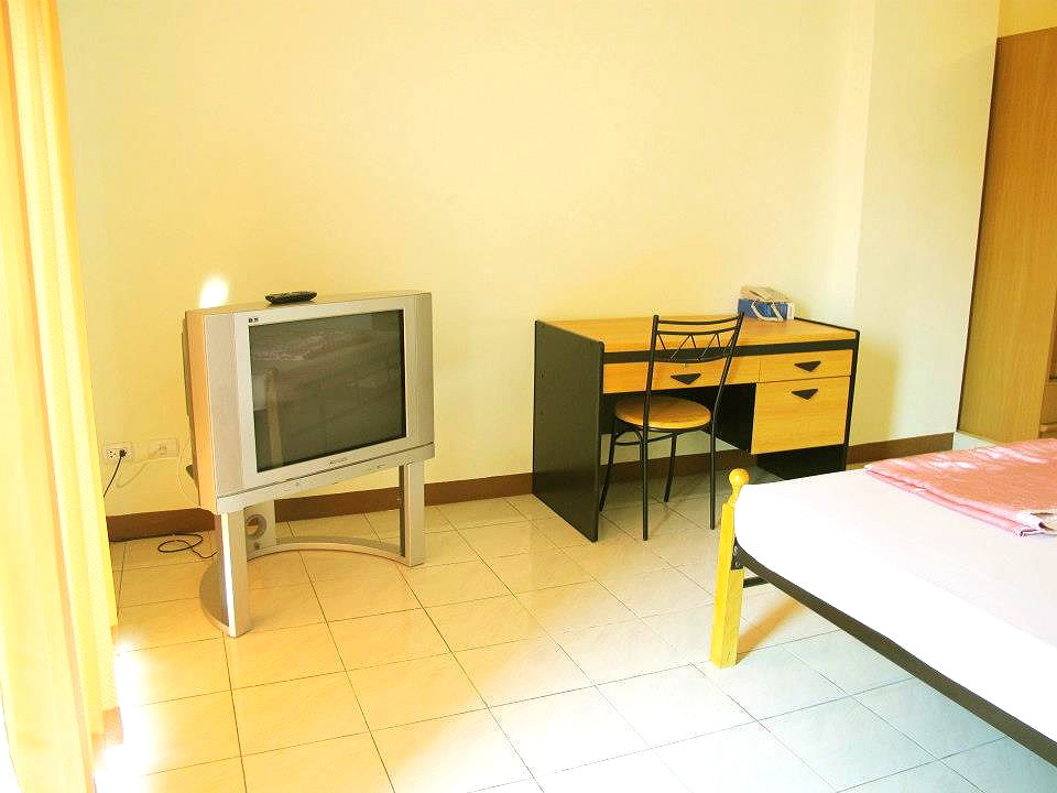 Pictures of The Machaly 3/5