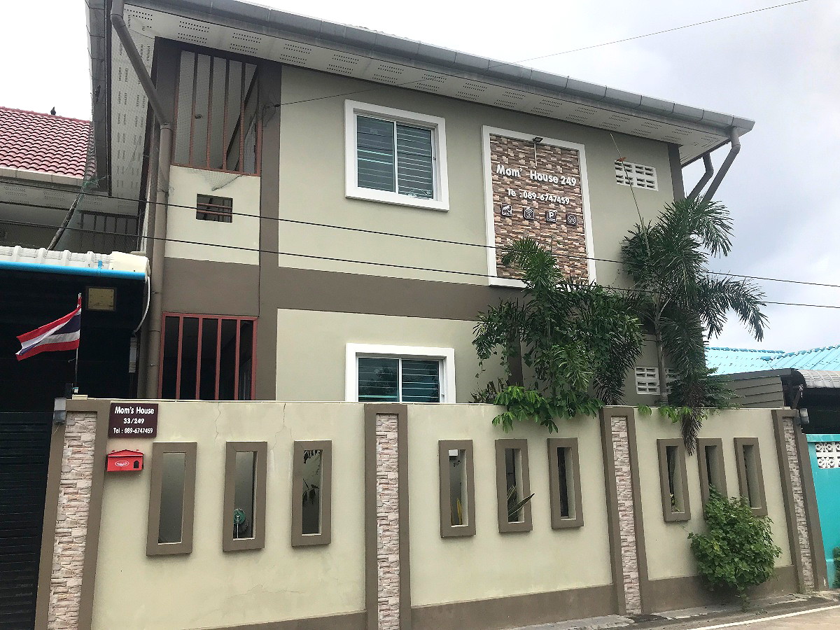 Pictures of Moms House 249 8/8