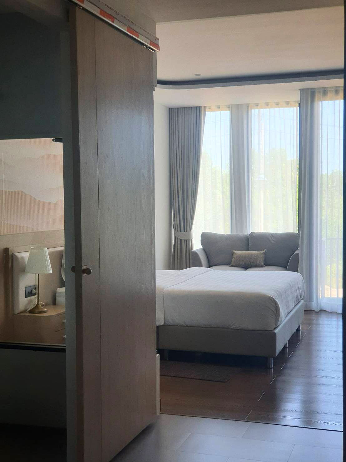 Pictures of NKS Court 14/23